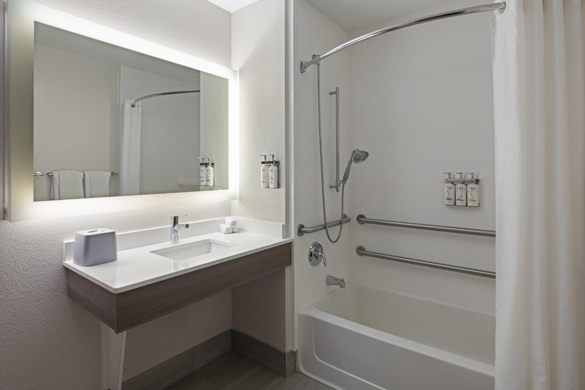Holiday Inn Express Sheboygan-Kohler / I-43 By Ihg Exterior foto