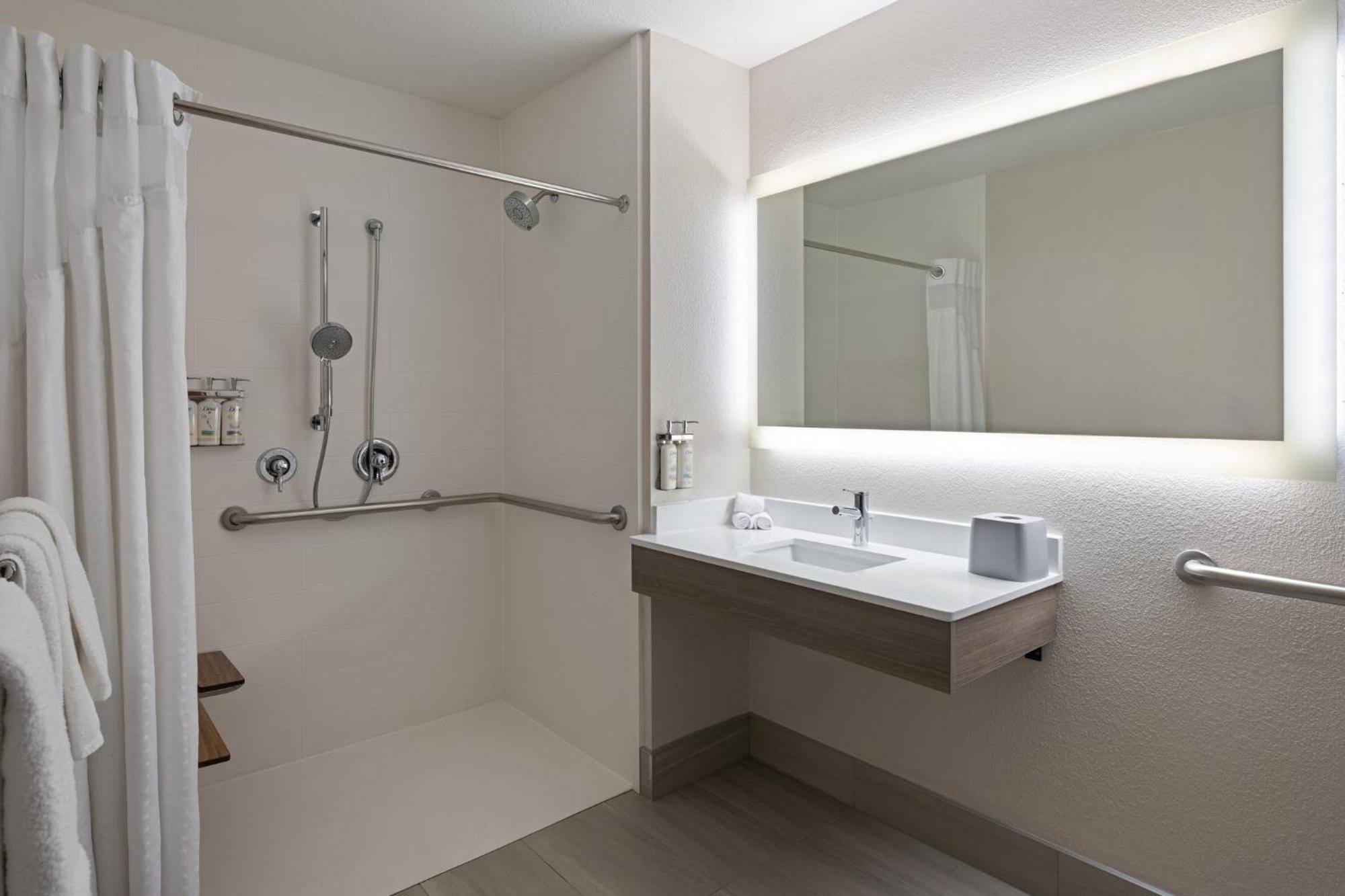 Holiday Inn Express Sheboygan-Kohler / I-43 By Ihg Exterior foto