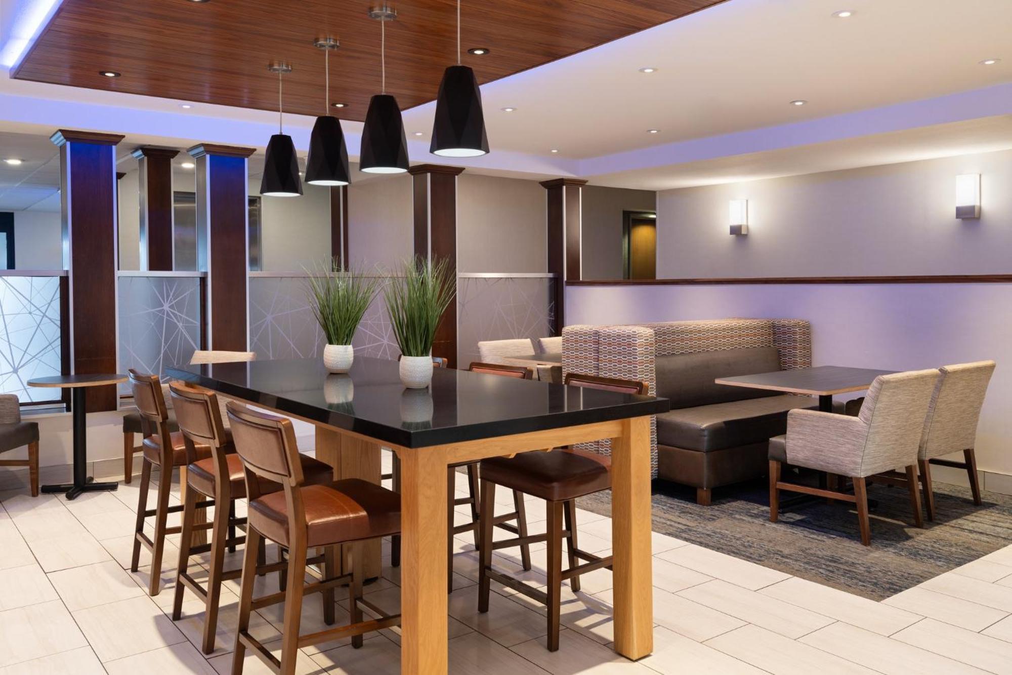 Holiday Inn Express Sheboygan-Kohler / I-43 By Ihg Exterior foto