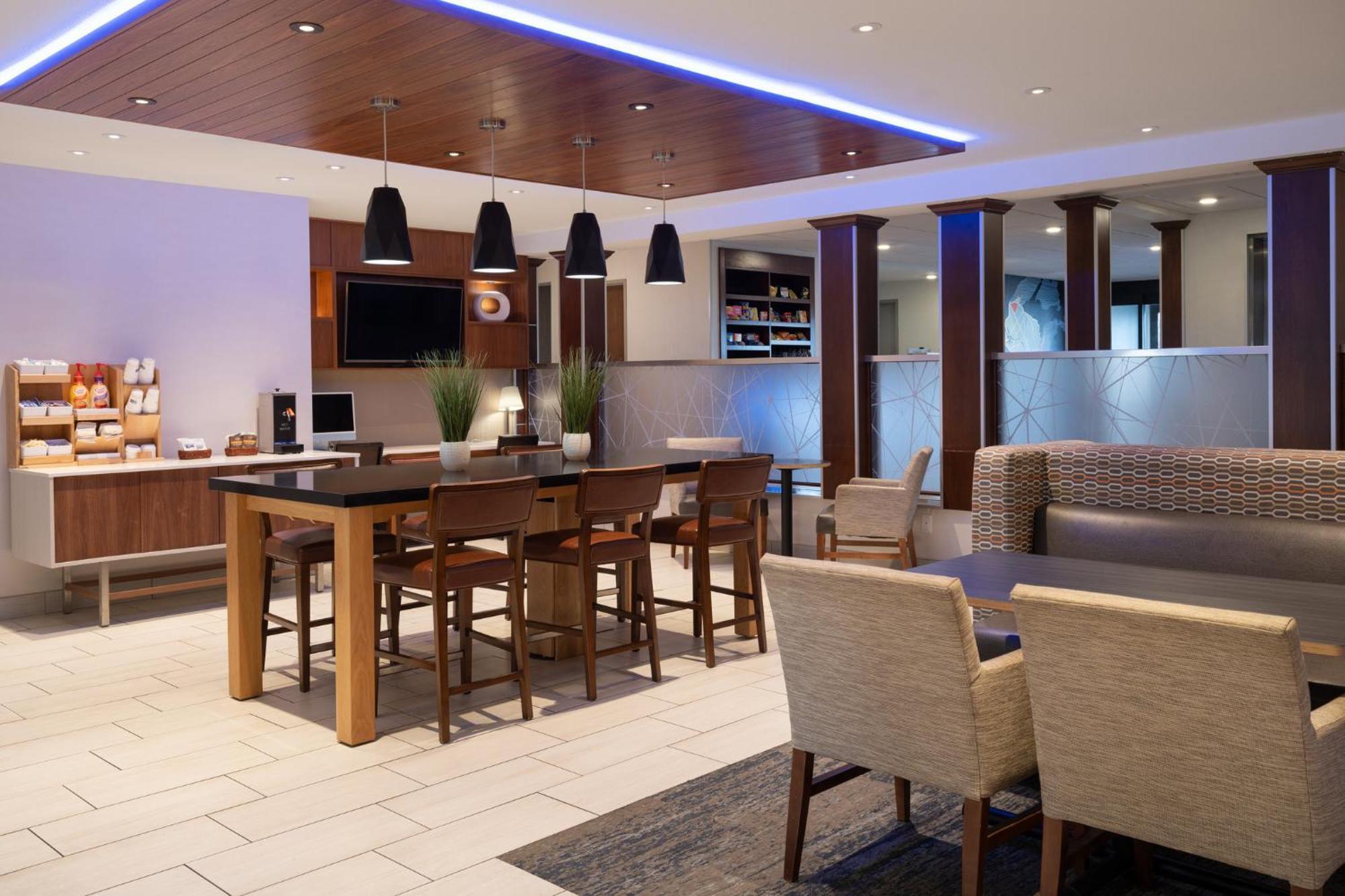 Holiday Inn Express Sheboygan-Kohler / I-43 By Ihg Exterior foto
